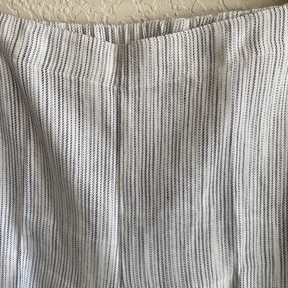 J Jill stretch linen pants with pockets and elastic waist - Picture 3 of 4